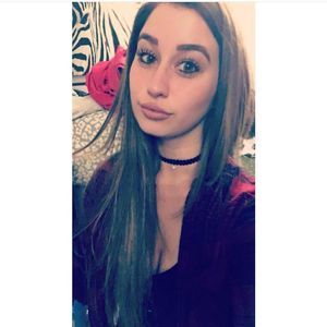 Meet your Posher, Alexis